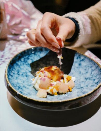 浪漫的美食约会地西餐、日料、泰餐一网打尽！麻将胡了免费试玩情人节餐厅推荐：新加坡最(图5)