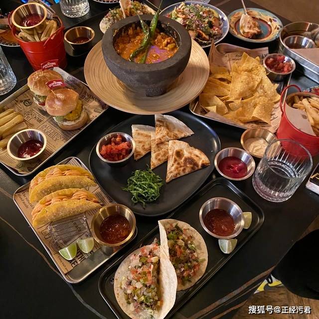 场席卷餐桌的完美风暴麻将胡了牛肉战争：一(图3)
